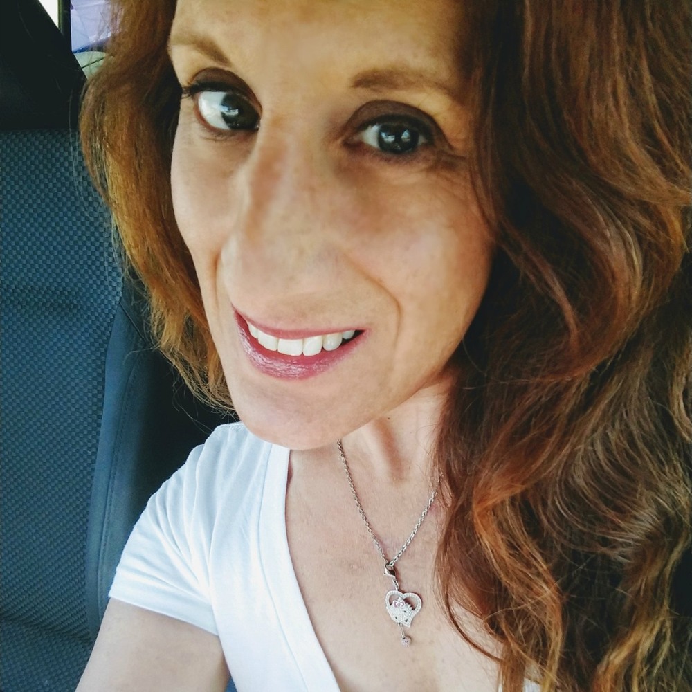 Meet your Posher, Debbie